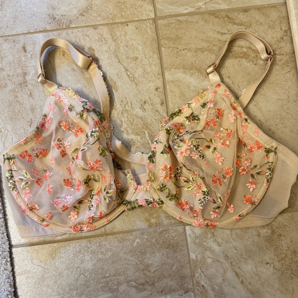 NWOT Aerie Floral Lace Bra